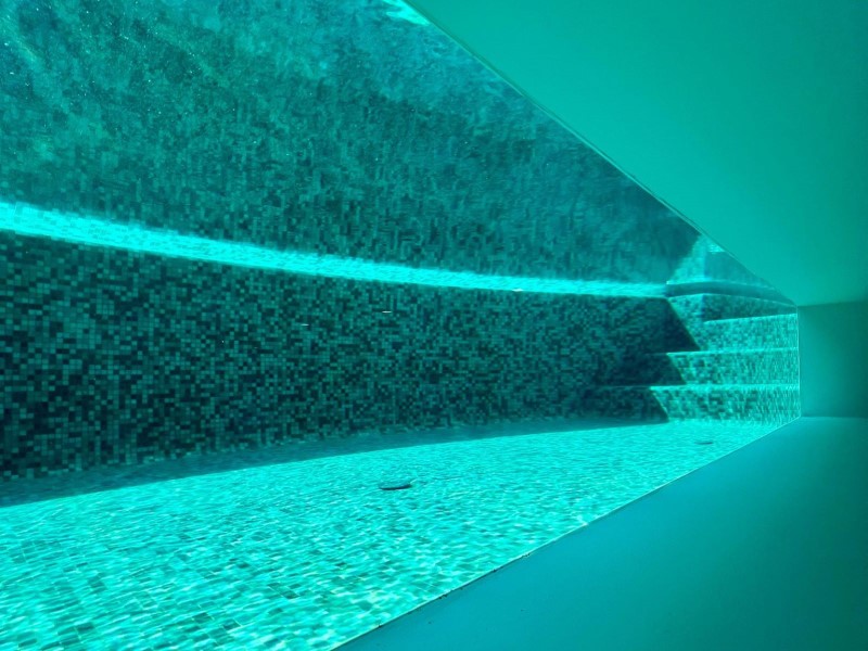 Splendid contemporary detached villa with private garden and pool