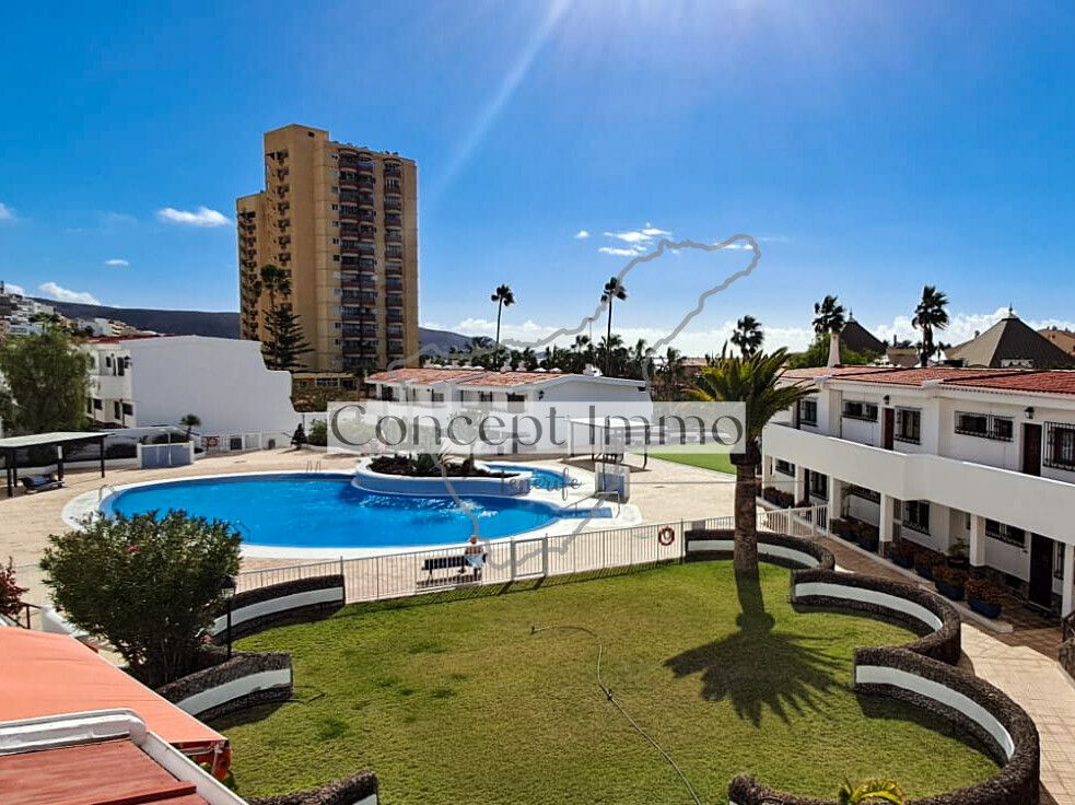 Condo for sale in Arona, Spain
