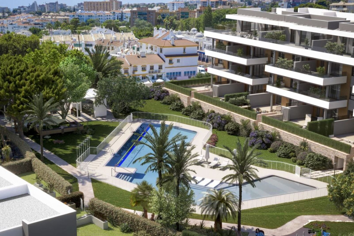 Condo for sale, C. Capitulaciones, 5, 29620 Torremolinos, Málaga, Spain (Torremolinos, Spain)