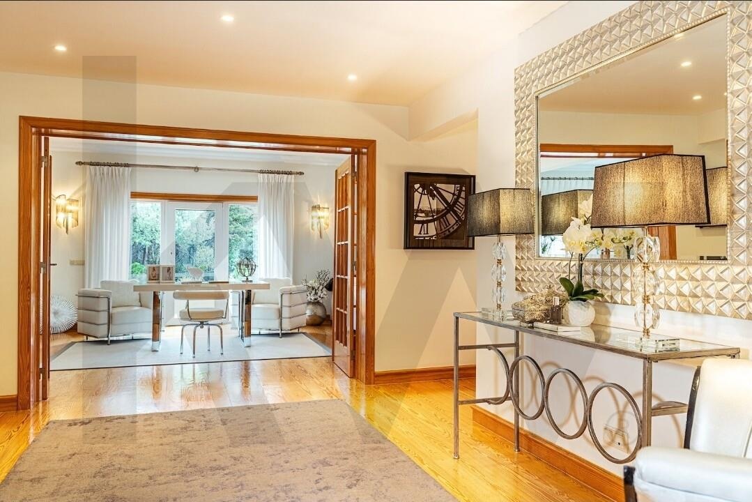 Luxury Retreat overlooking the Atlantic: Exclusive Independent Villa in the Malveira-Guincho Condomi