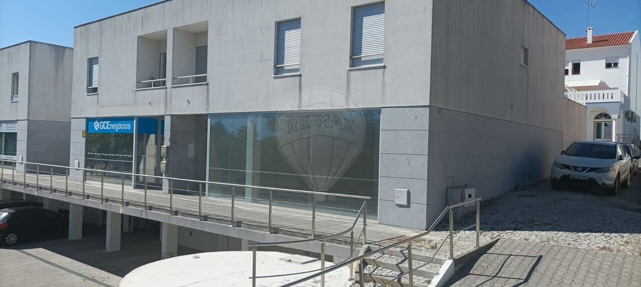 Commercial for sale in Evora, Portugal