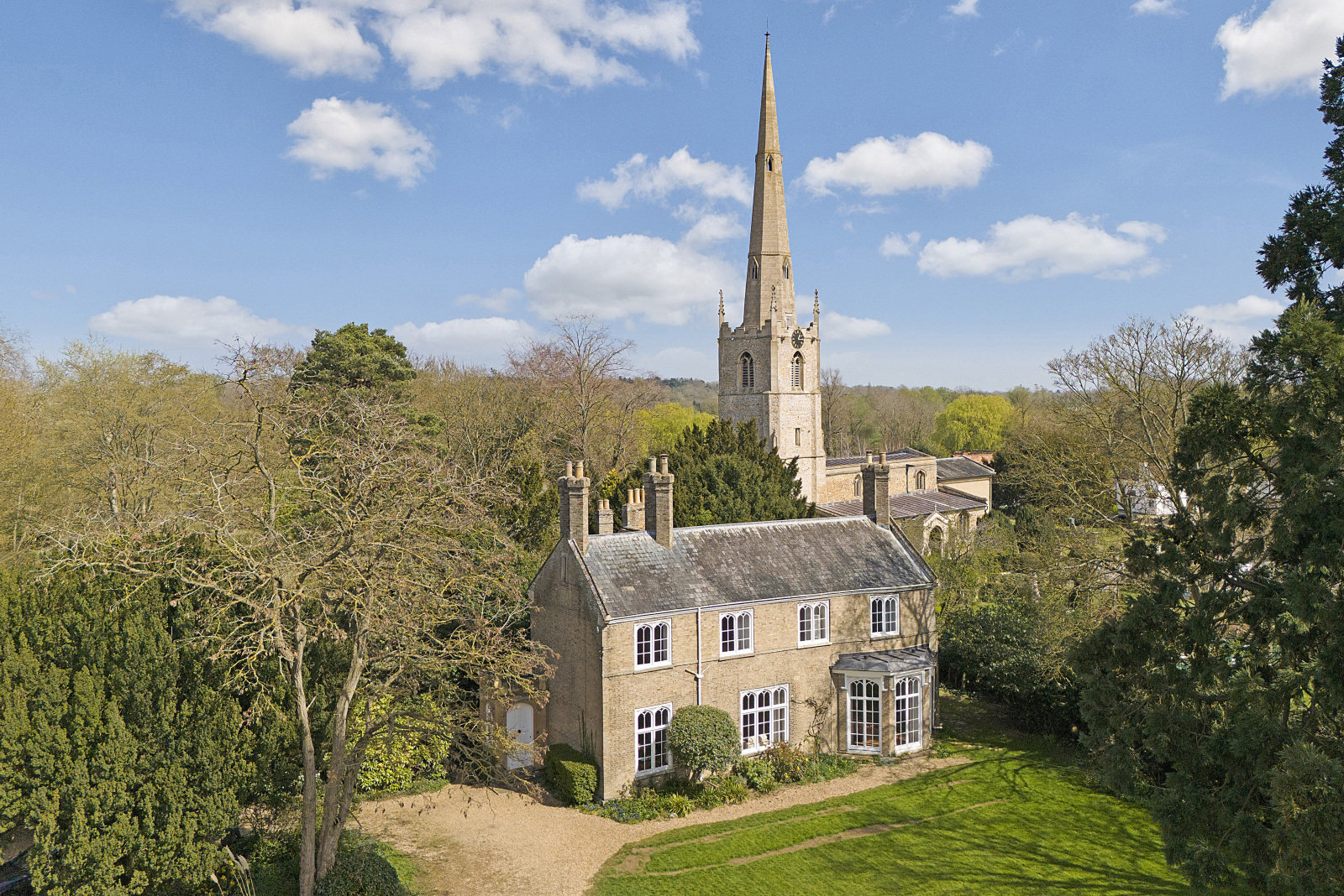 Detached House: for sale in Huntingdon