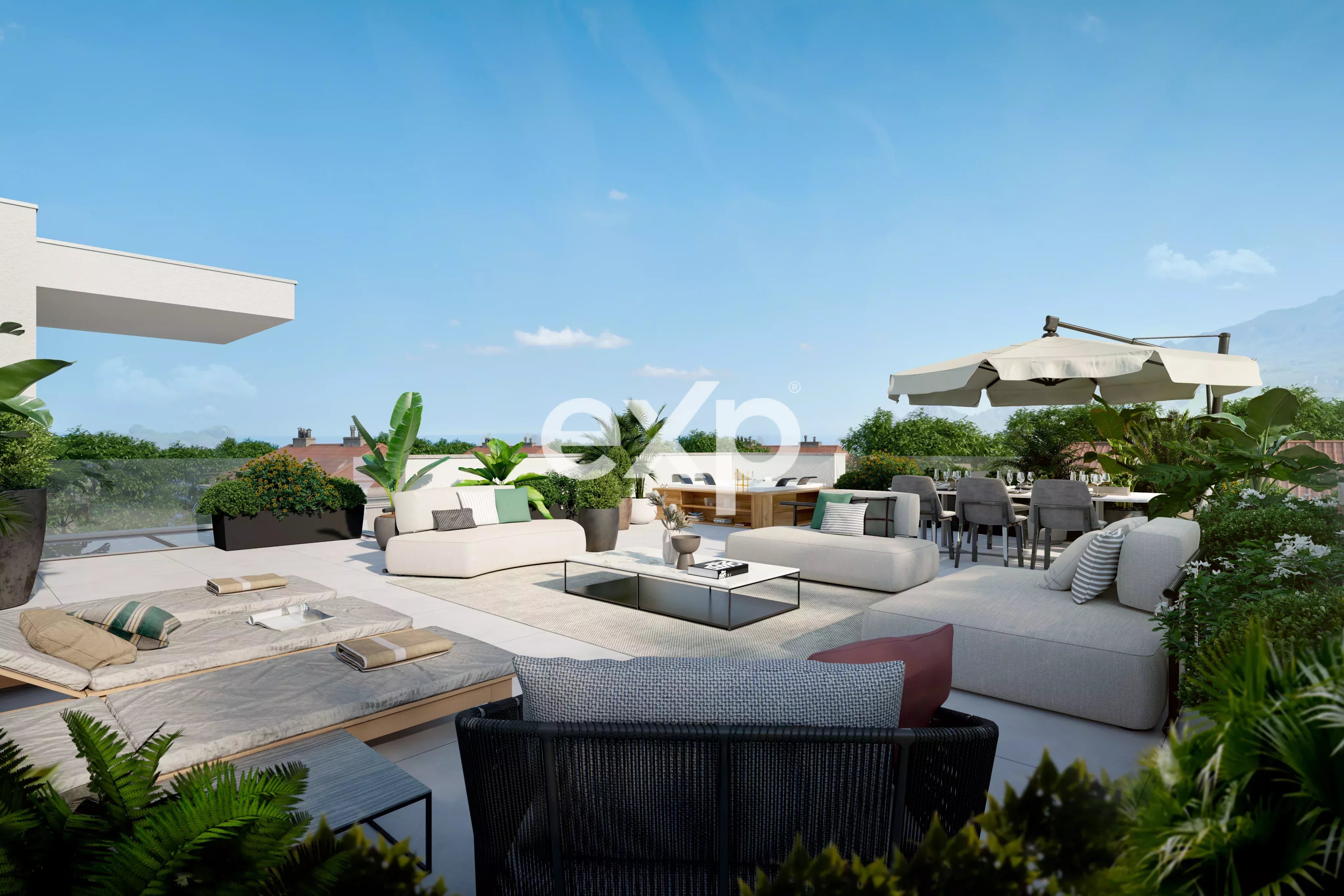 Penthouse with solar pavement in the Heart of Desenzano