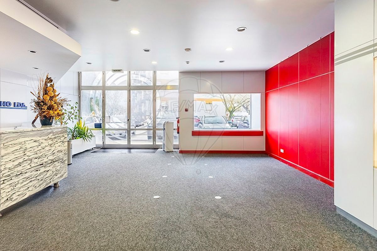 Commercial for sale in Santarem, Portugal