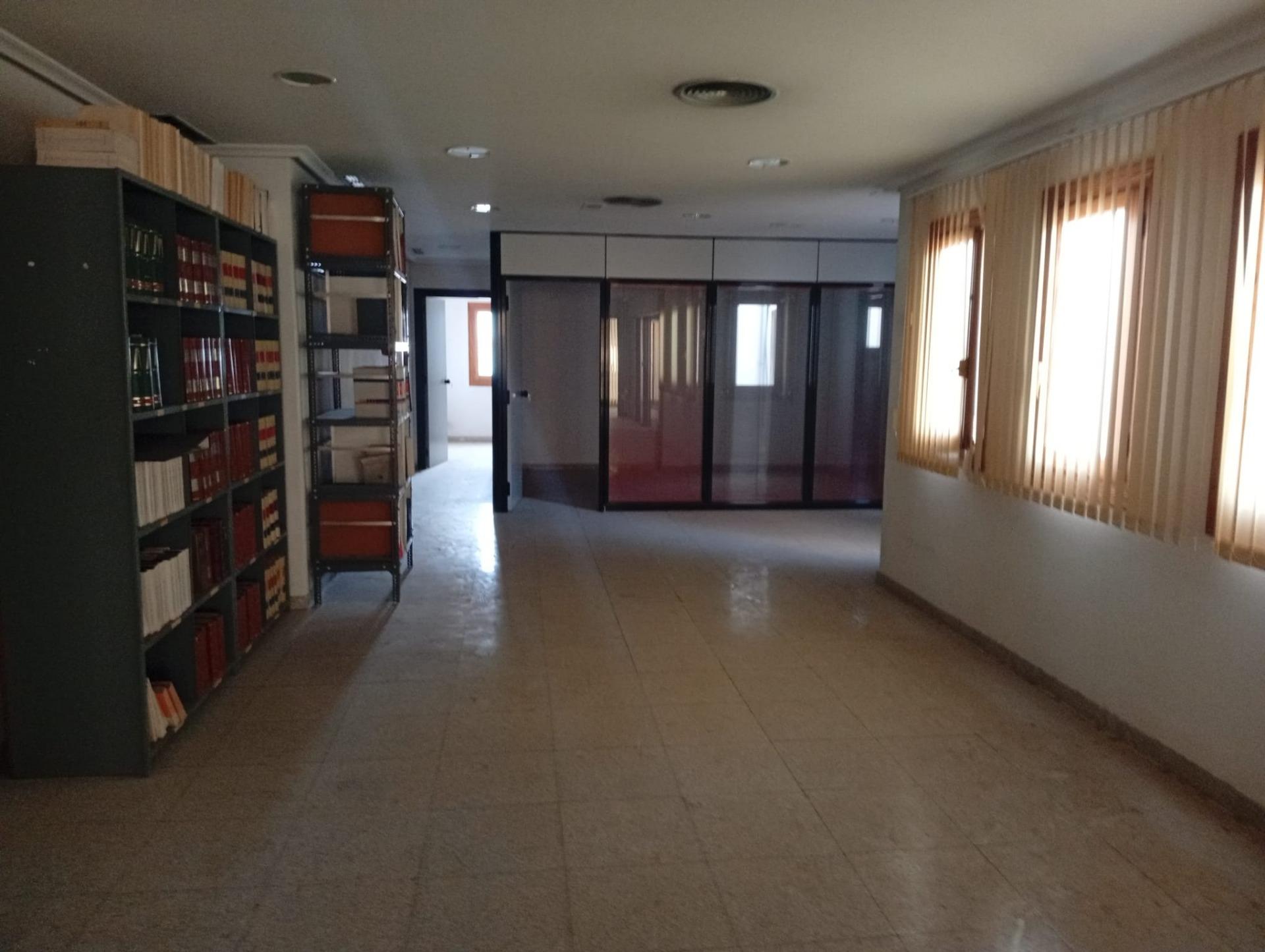 Bright, open-plan and expandable office centre in the heart of Elche