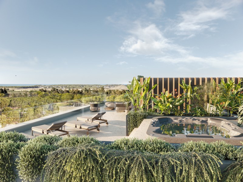 3 bedroom apartment with outdoor space and garage, in Vilamoura, Algarve