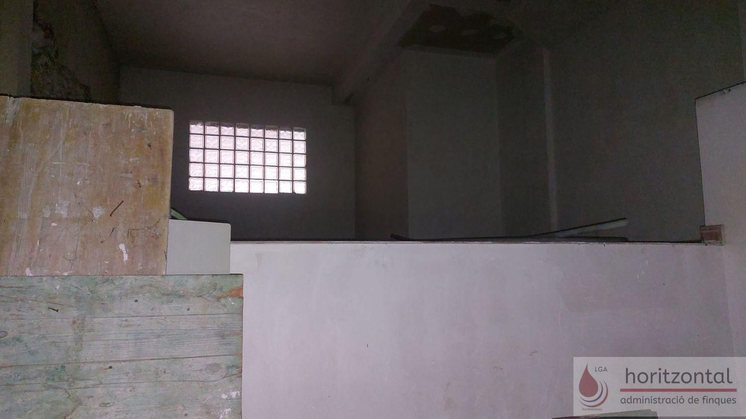 Commercial for sale in Tarragona, Spain