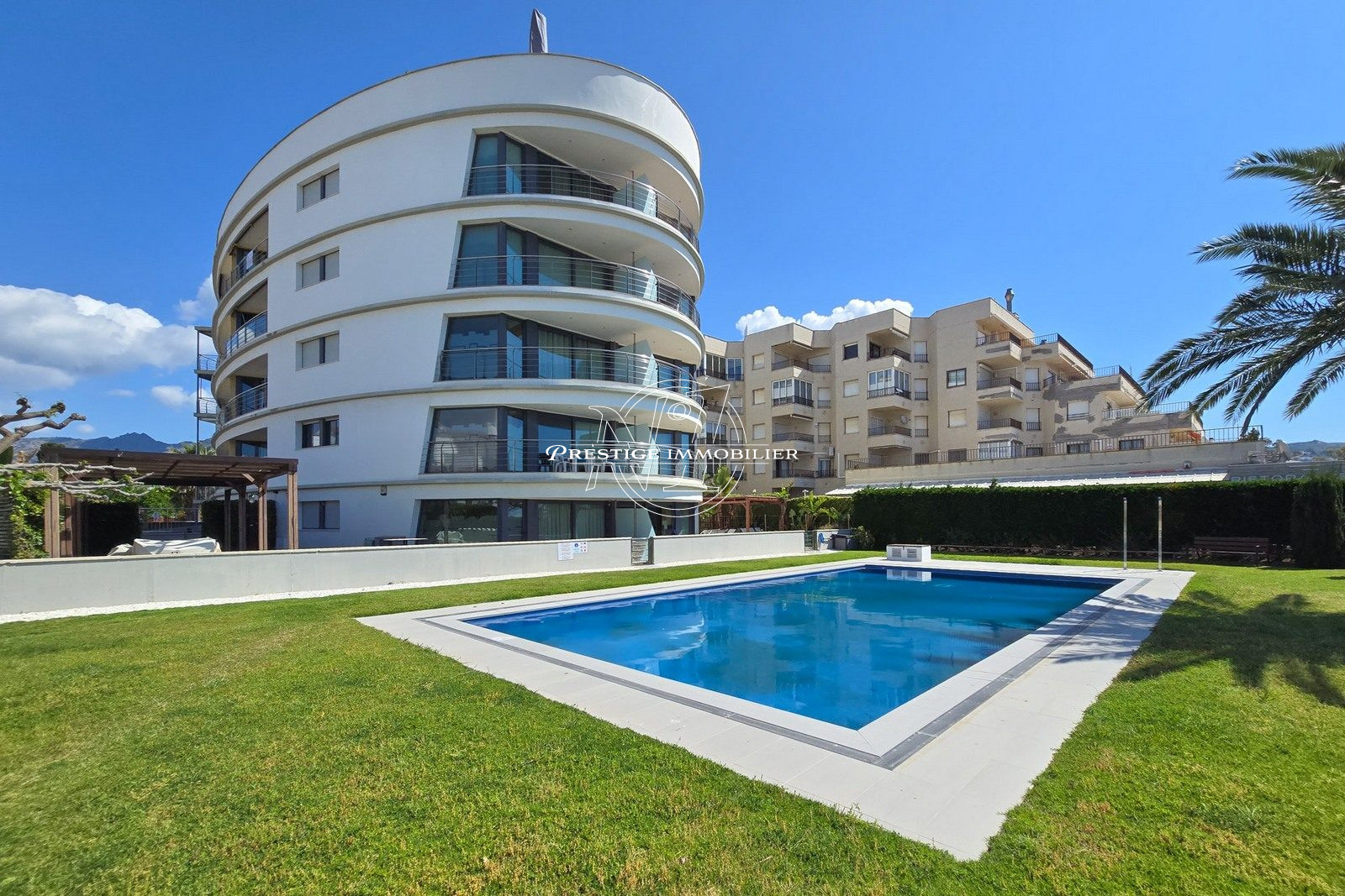 Condo for sale in Roses, Spain