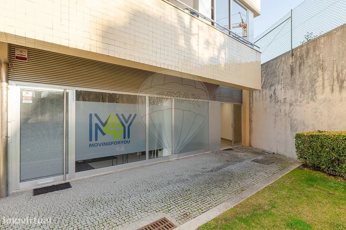 Commercial for sale, Porto (Cidade da Maia, Portugal)