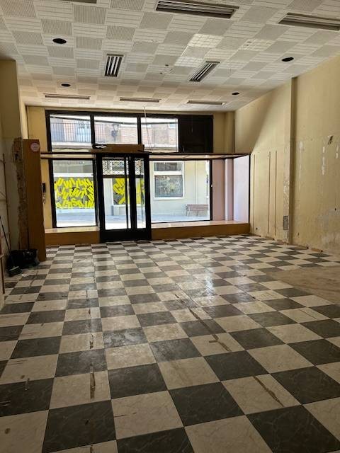 Commercial for sale in Segovia, Spain