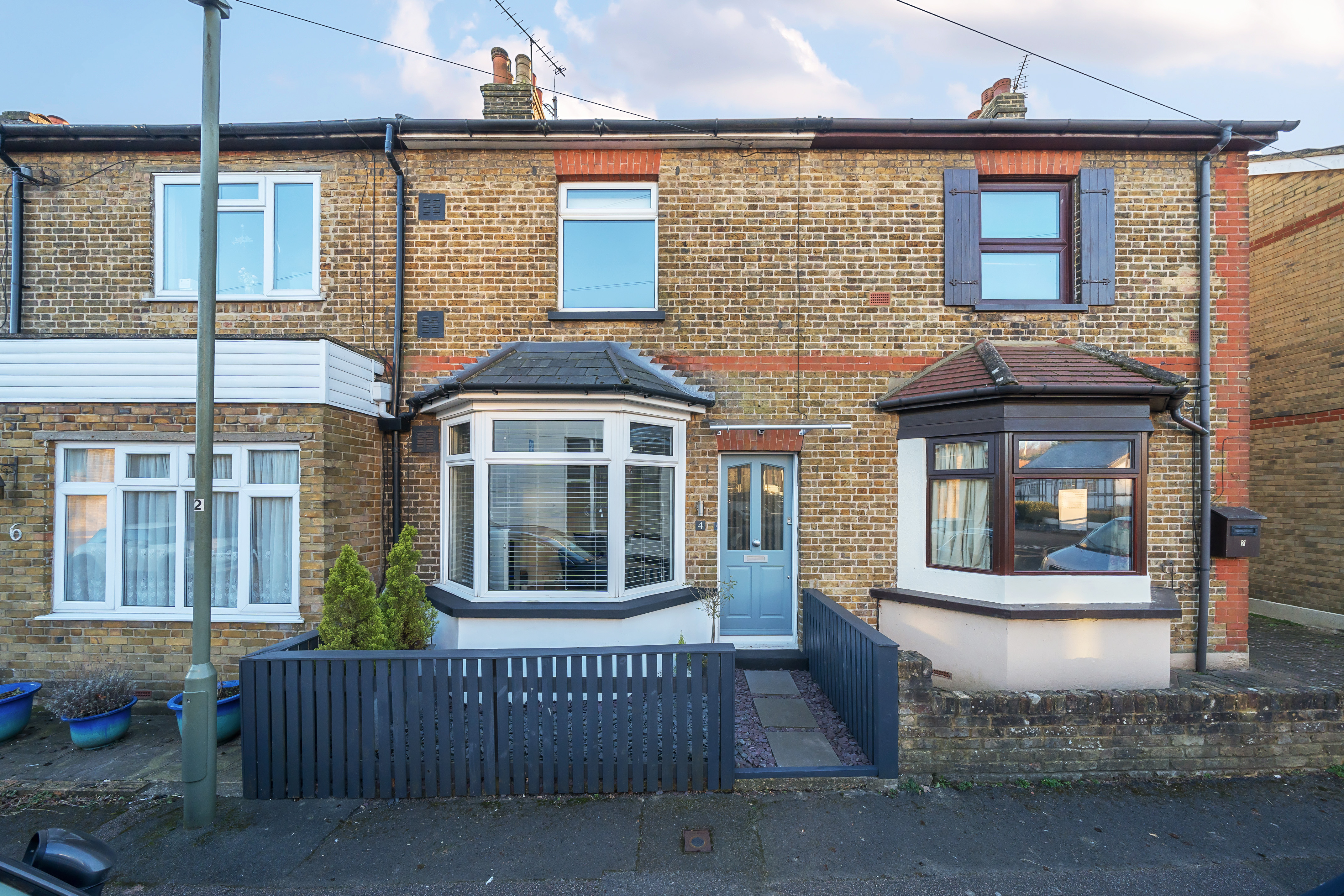 Terraced House: for sale in Burgh Heath