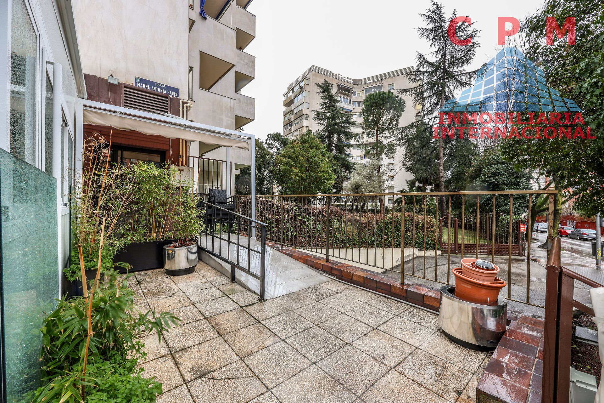 Commercial for sale in Madrid, Spain