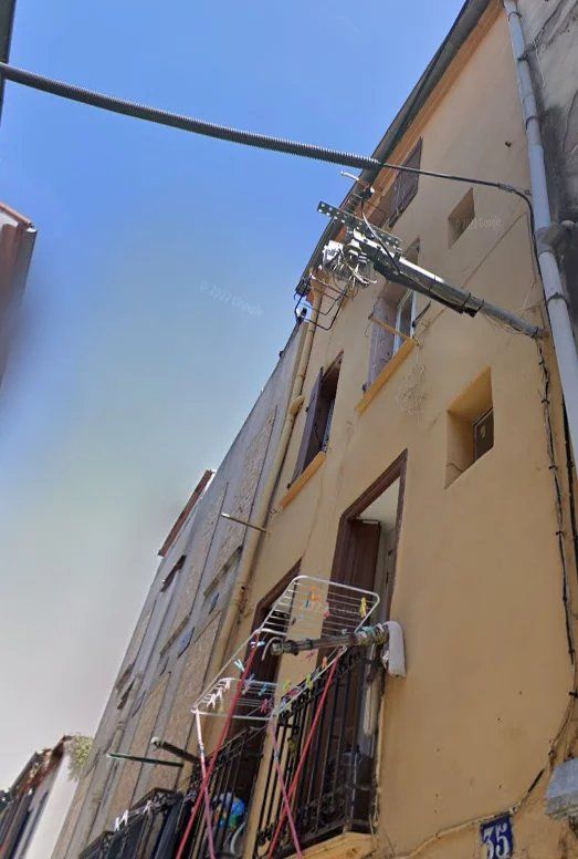 Building for sale in Perpignan, France
