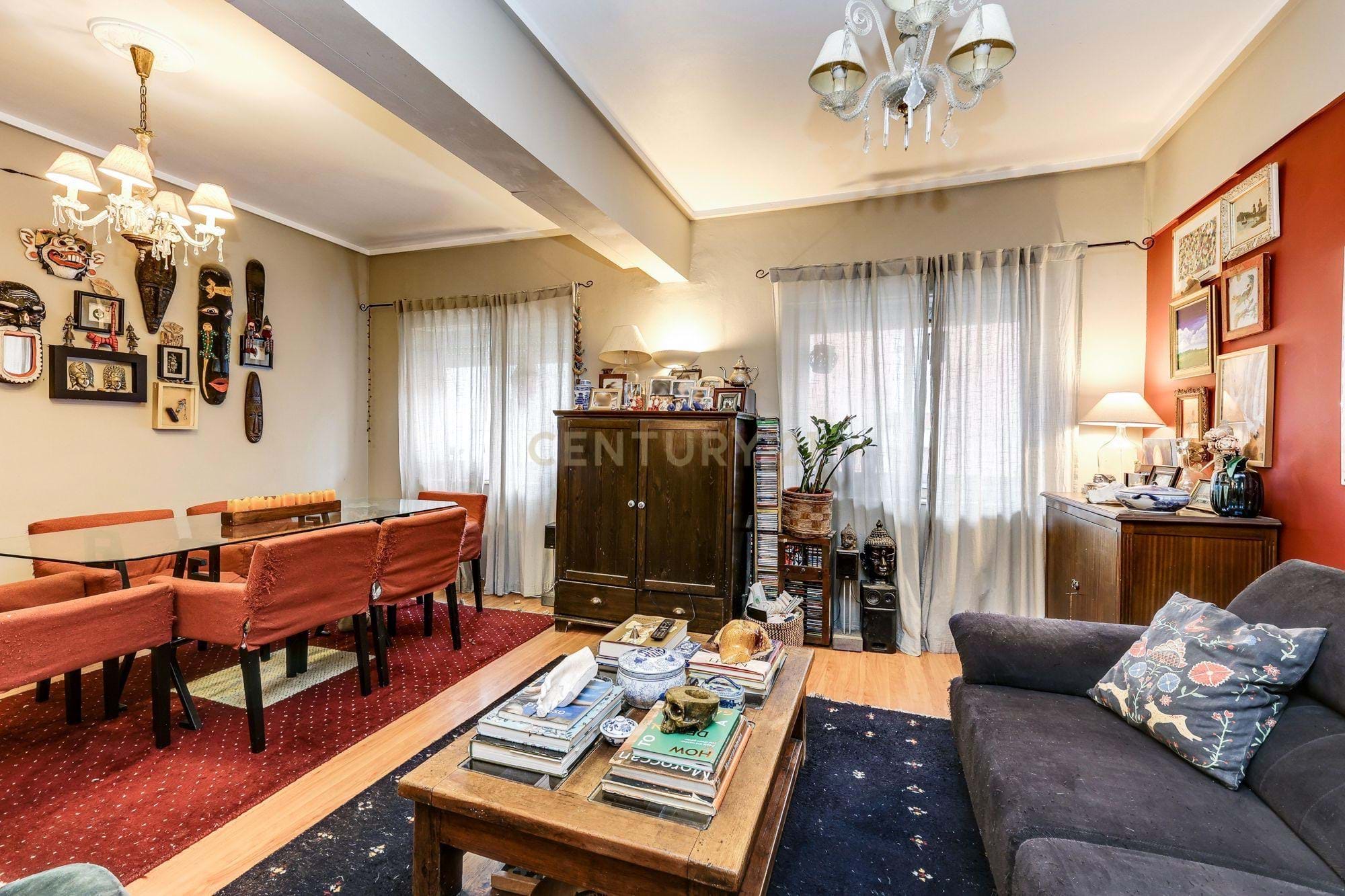 Charming 4-Room Apartment in União das Freguesias de Algés, Oeiras