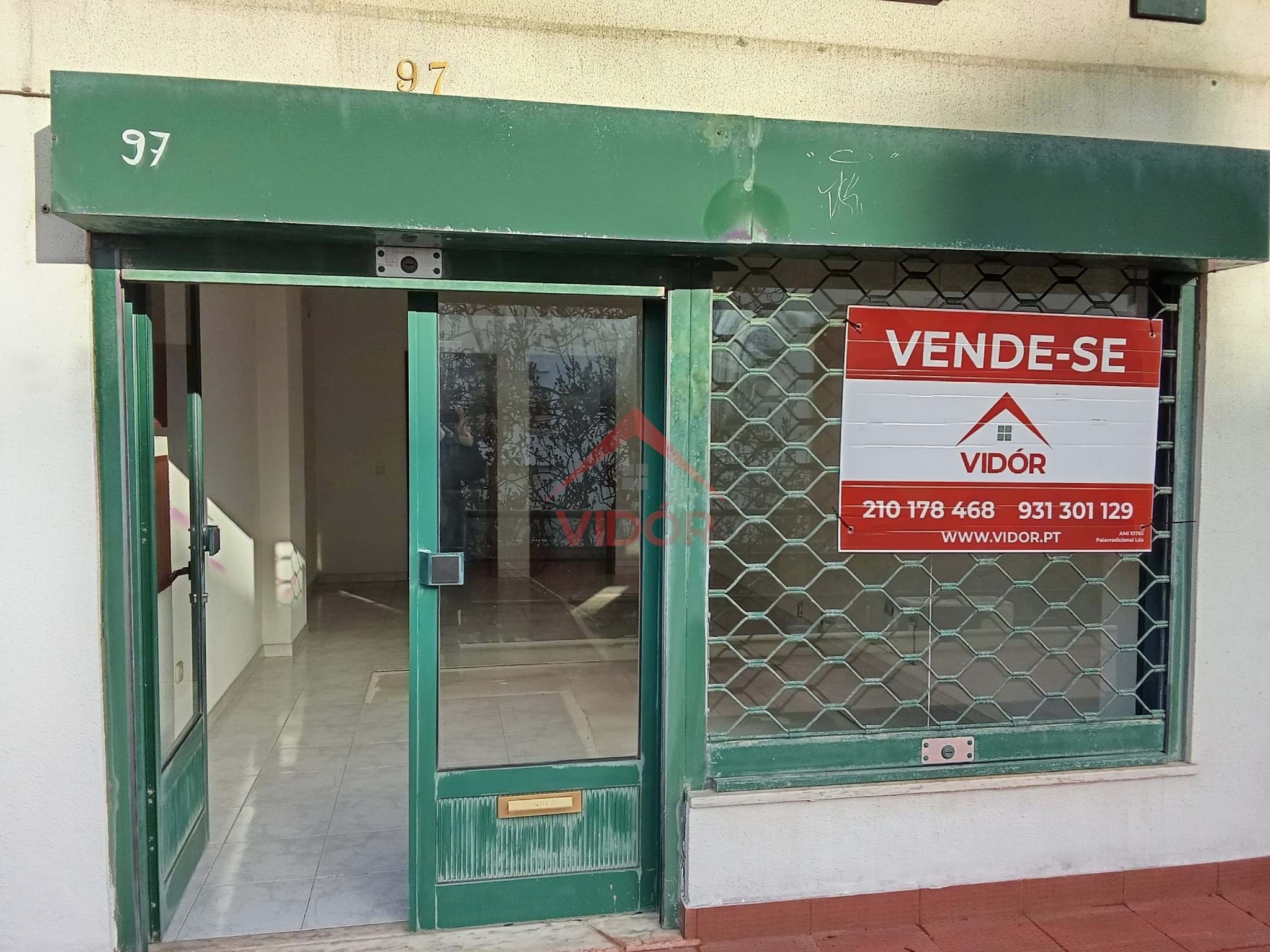 Store with 31m2 in the Municipal Market of Baixa da Banheira