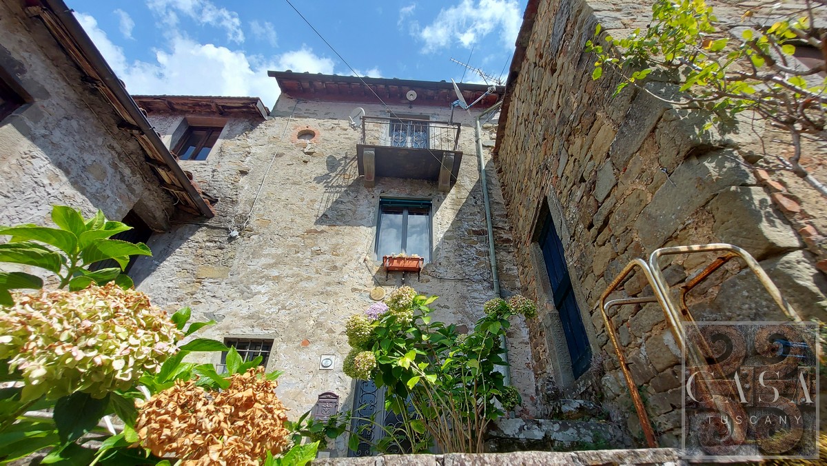 Charming Village Property with Terrace + Barn