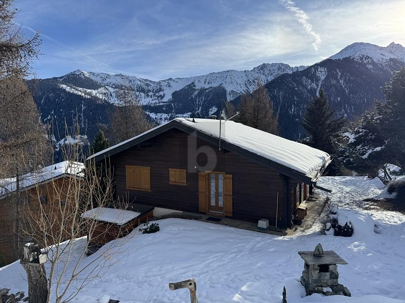 FULL OF CHARM, UNOBSTRUCTED AND QUIET VIEW