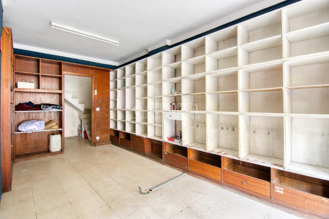 Commercial for sale, C. Juan José Pérez del Molino, 26 (Santander, Spain)