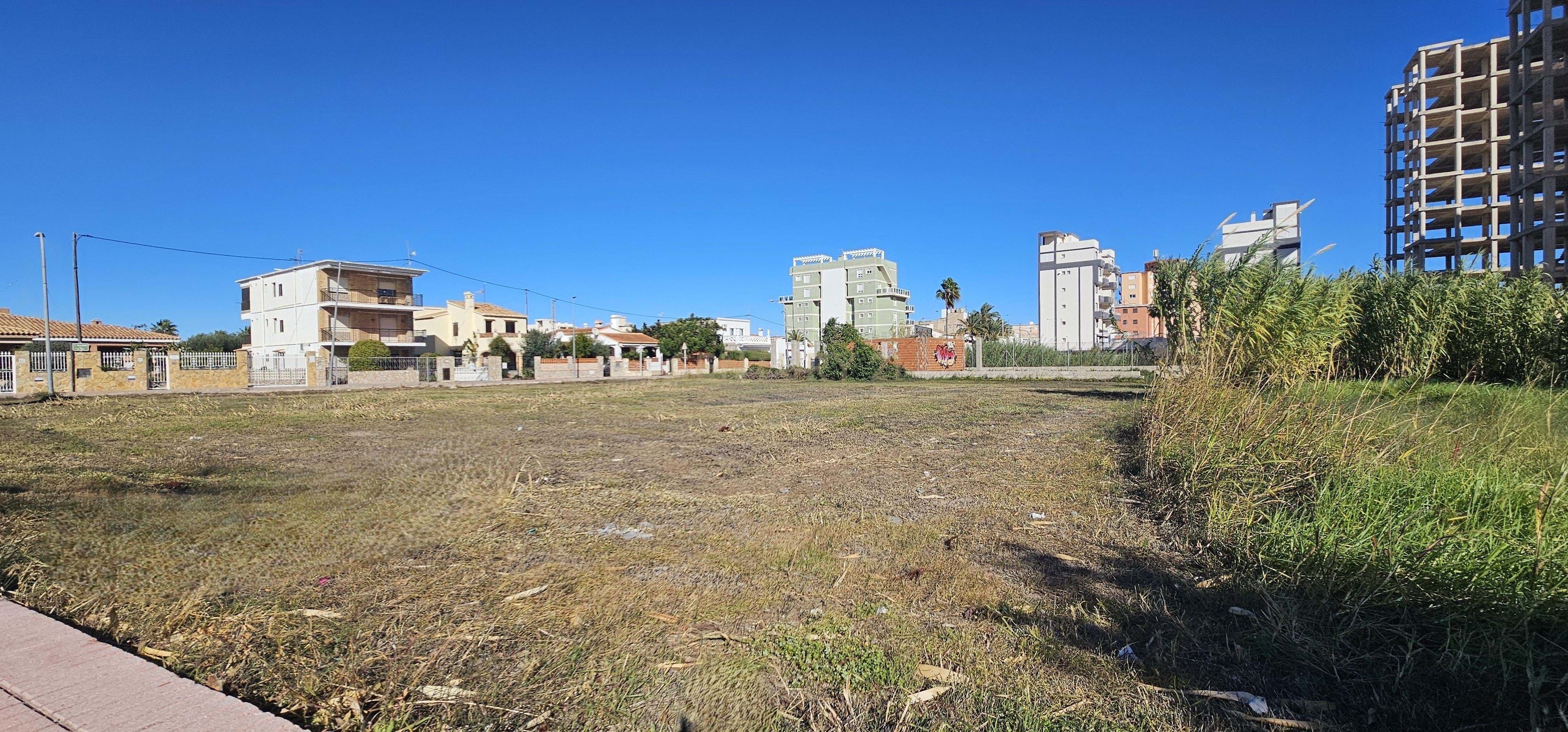 Urban plot ready to build in Piles (Valencia), just 400 metres from the beach