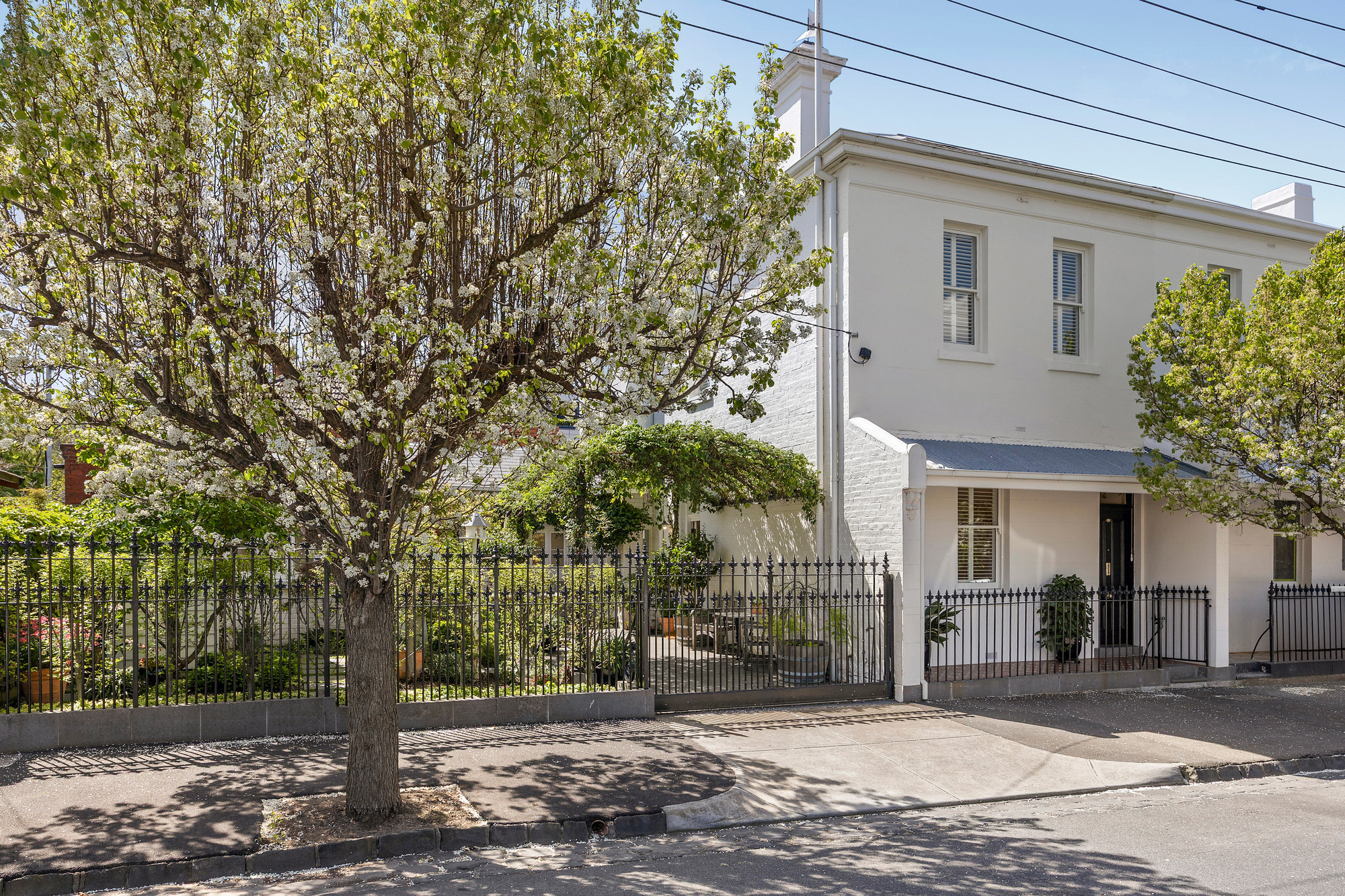 Renovated European-Chic Residence in the Heart of Hawthorn