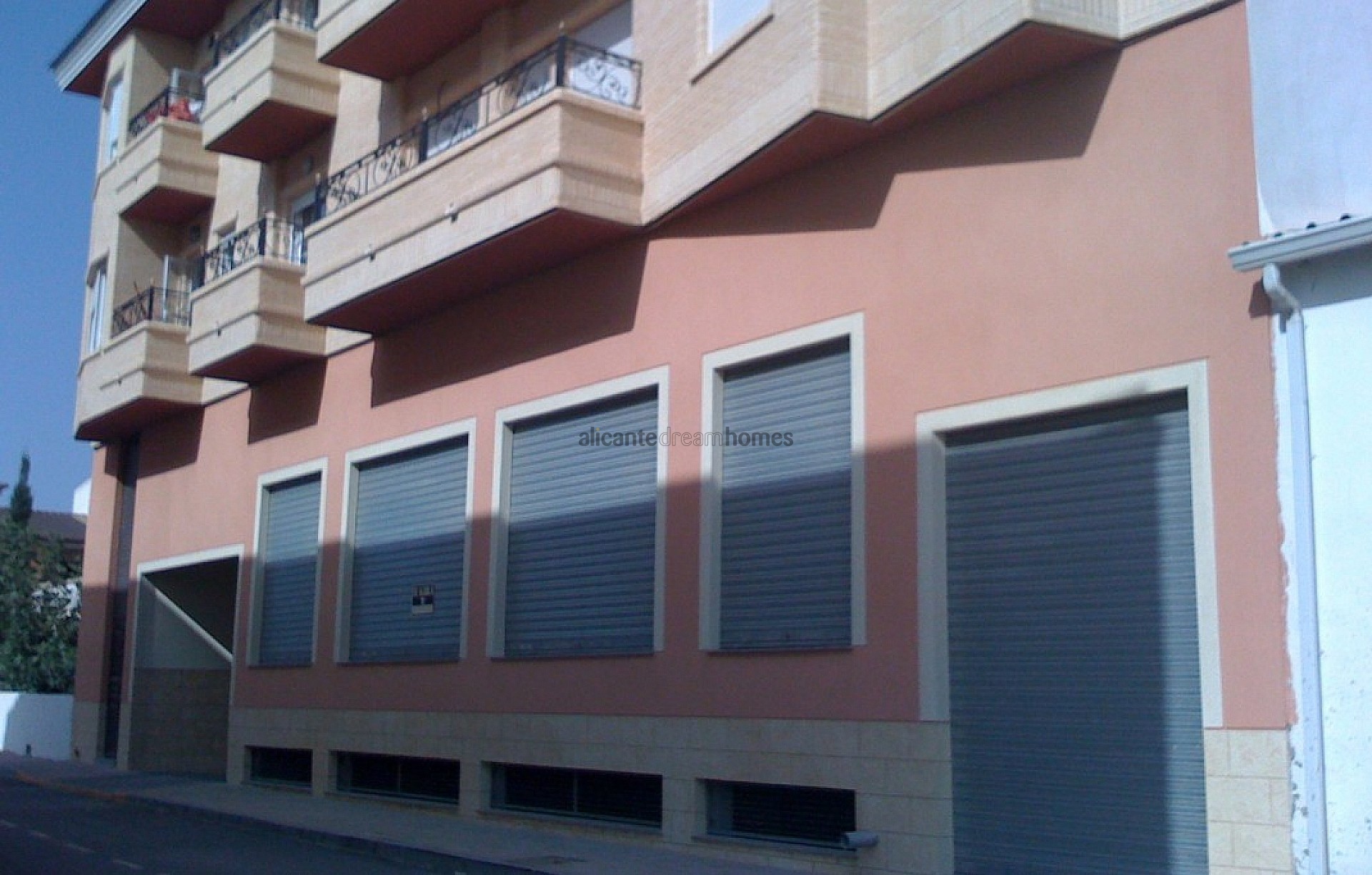 Commercial for sale in Los Montesinos, Spain
