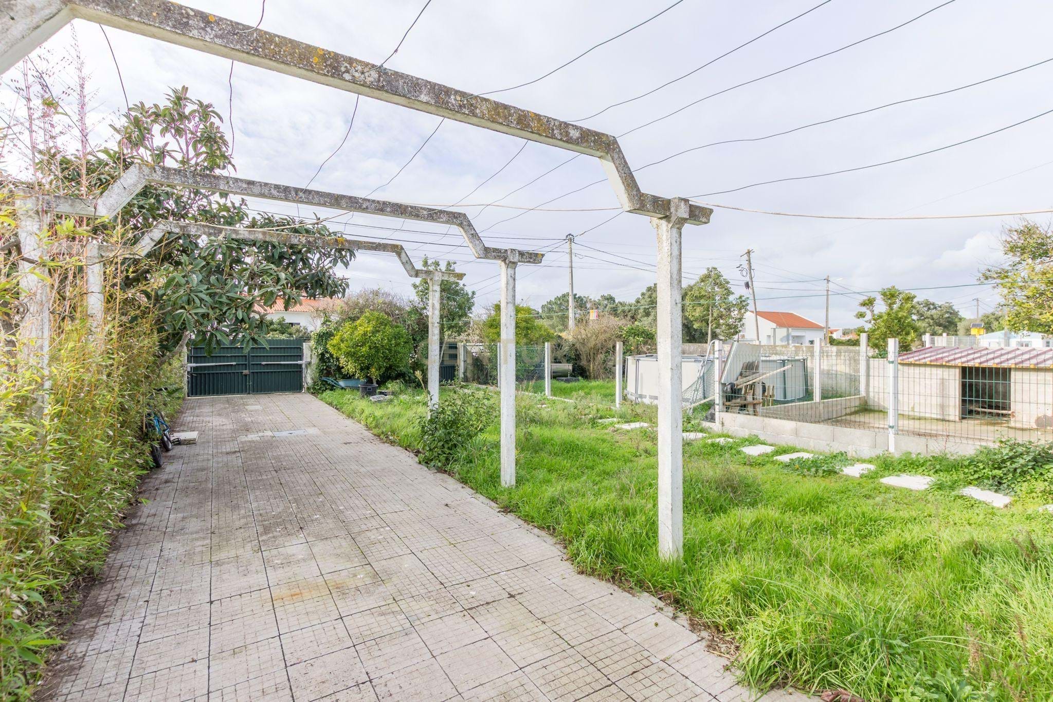 Charming Ground-Floor Home in Quinta do Anjo, Palmela