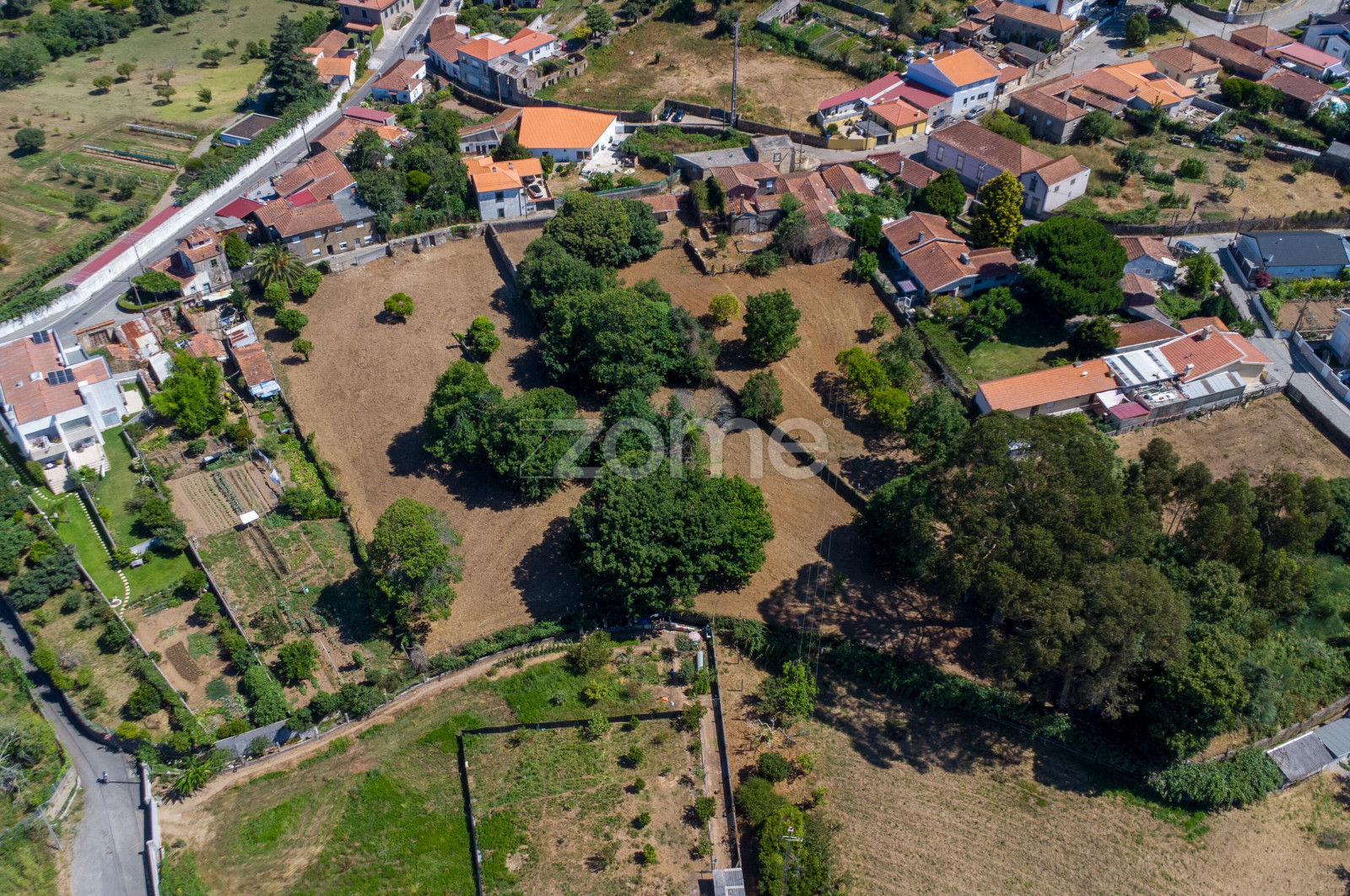 Land Plot for sale in Grijó, Portugal