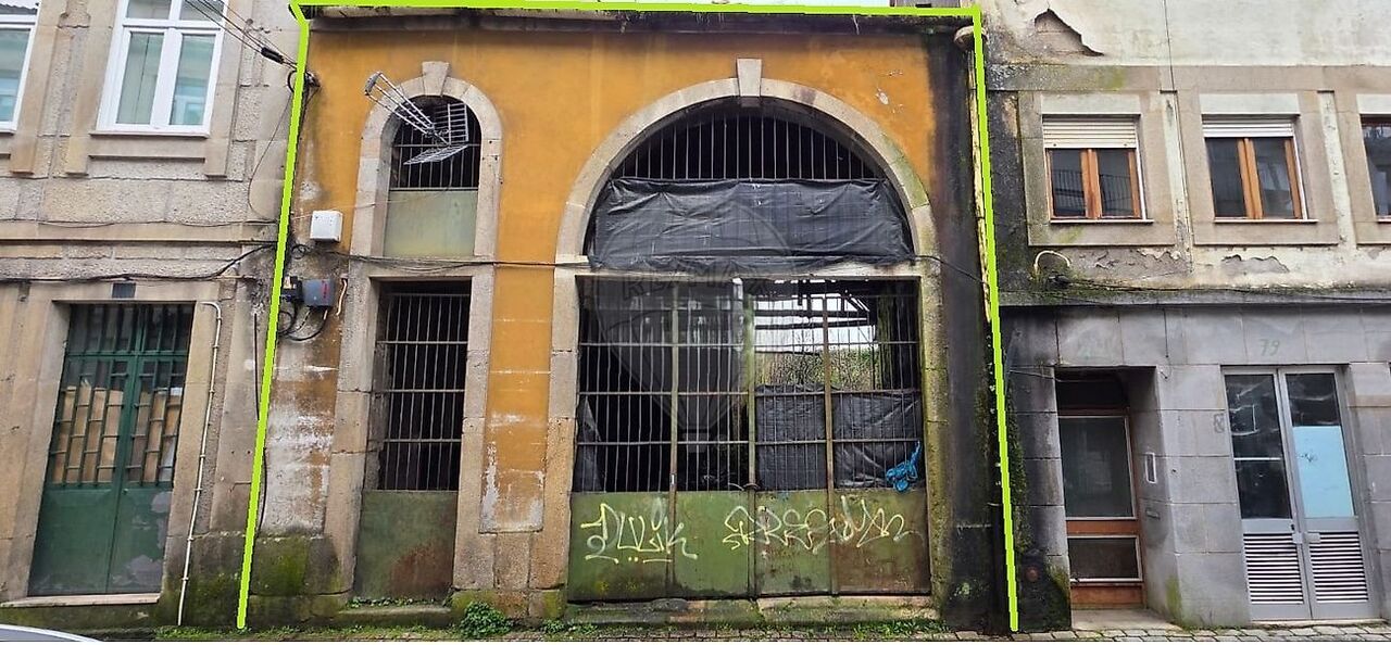 Building for sale in Viseu, Portugal