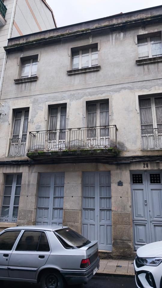 BUILDING FOR SALE IN EL PUENTE