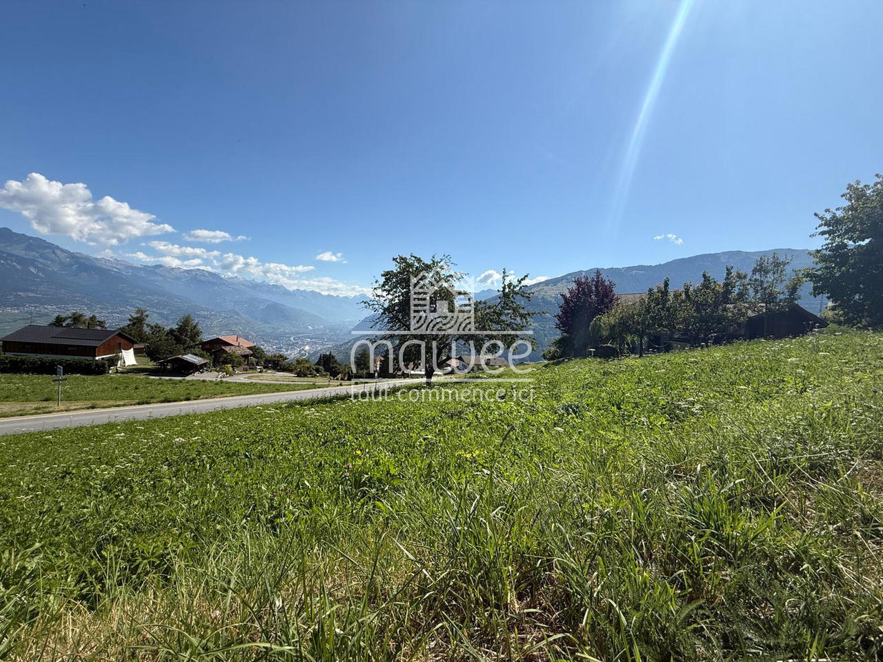 Rare terrain in Nendaz, very close to the ski lifts