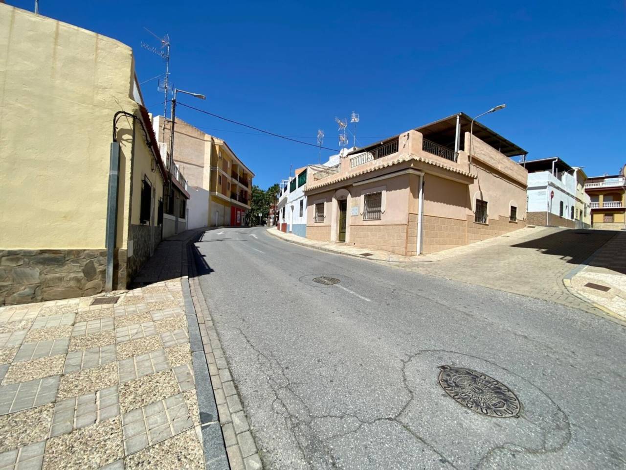 Land for sale in Zona Ronda de Poniente-Avenidas Salobreña-Enrique Martín Cuevas(18600)