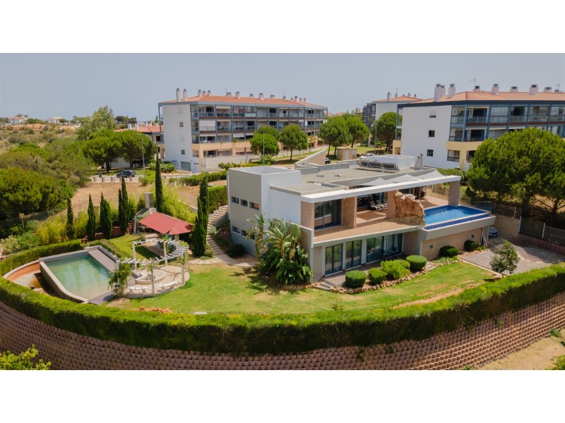 House 6 Bedrooms For sale in Lagos (São Sebastião e Santa Maria),Lagos