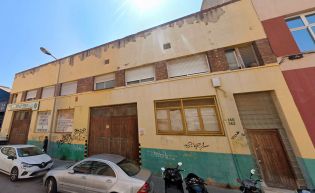 Commercial for sale in L'Hospitalet de Llobregat, Spain