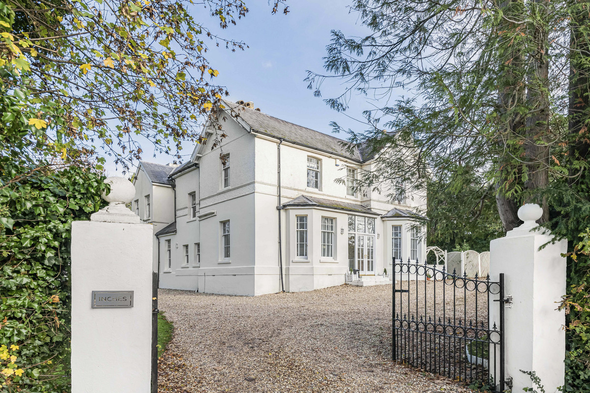 Detached House: for sale in Battledown Cheltenham