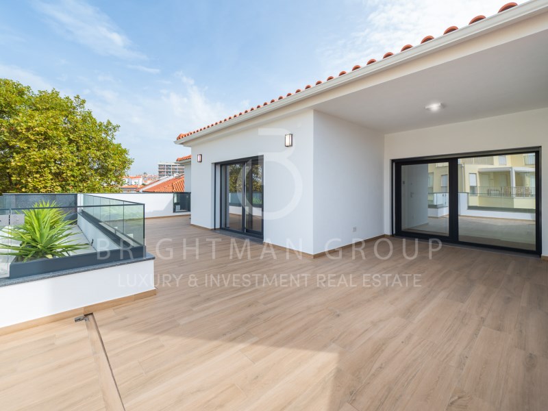 3 bedroom flat with sea view, in Parede