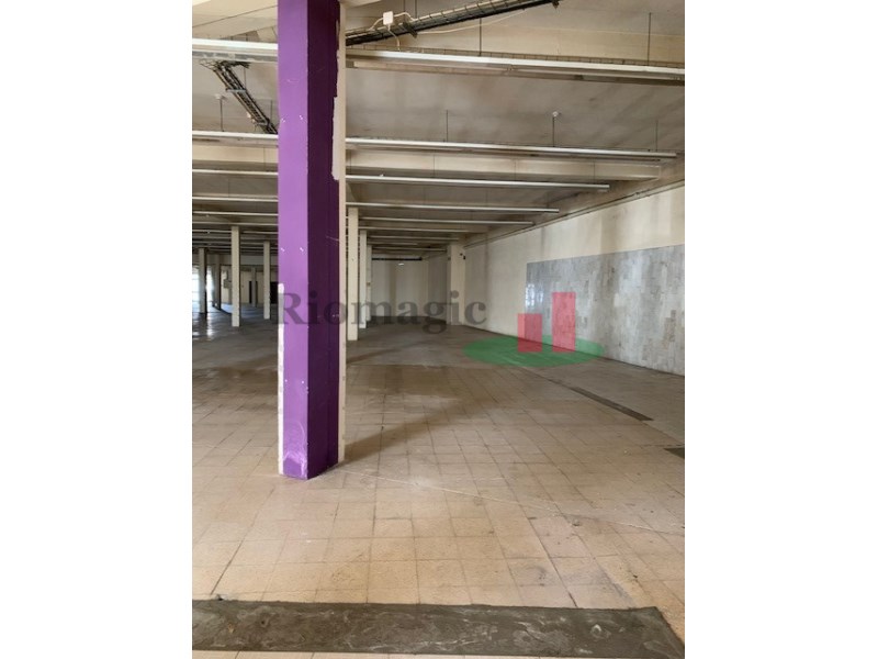 Shop w/Garage - Marinha Grande