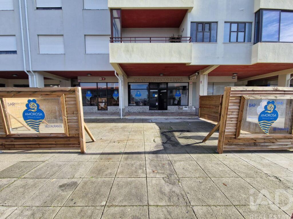 Store / Commercial Establishment in Chafé of 96.00 m²