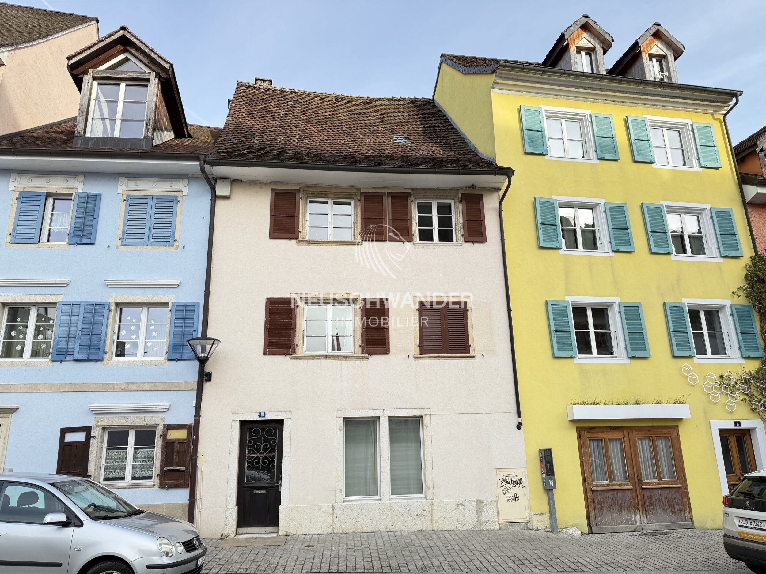 Rental house with 2 apartments and 1 business for sale in Delémont
