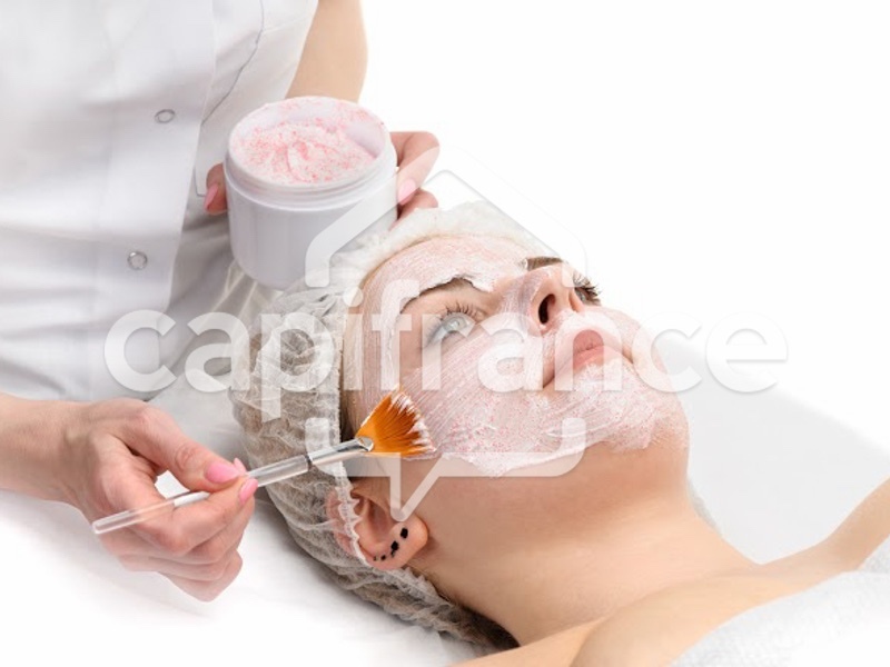 Business beauty institute perfumery for sale near TOURS (37) national brand 123m2