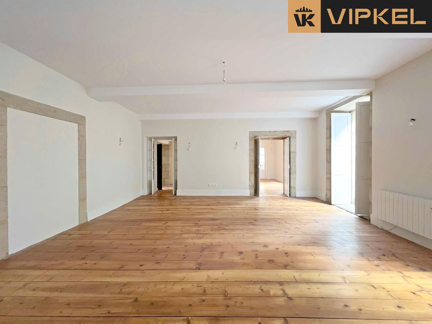 Building for sale in Santiago de Compostela, Spain