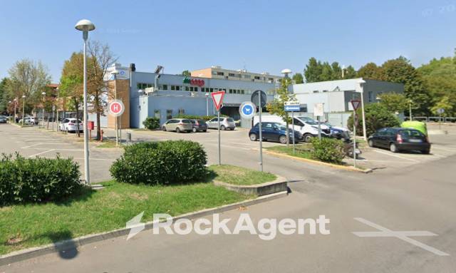 Building for sale, Via Gramsci, 211 (Bologna, Italy)