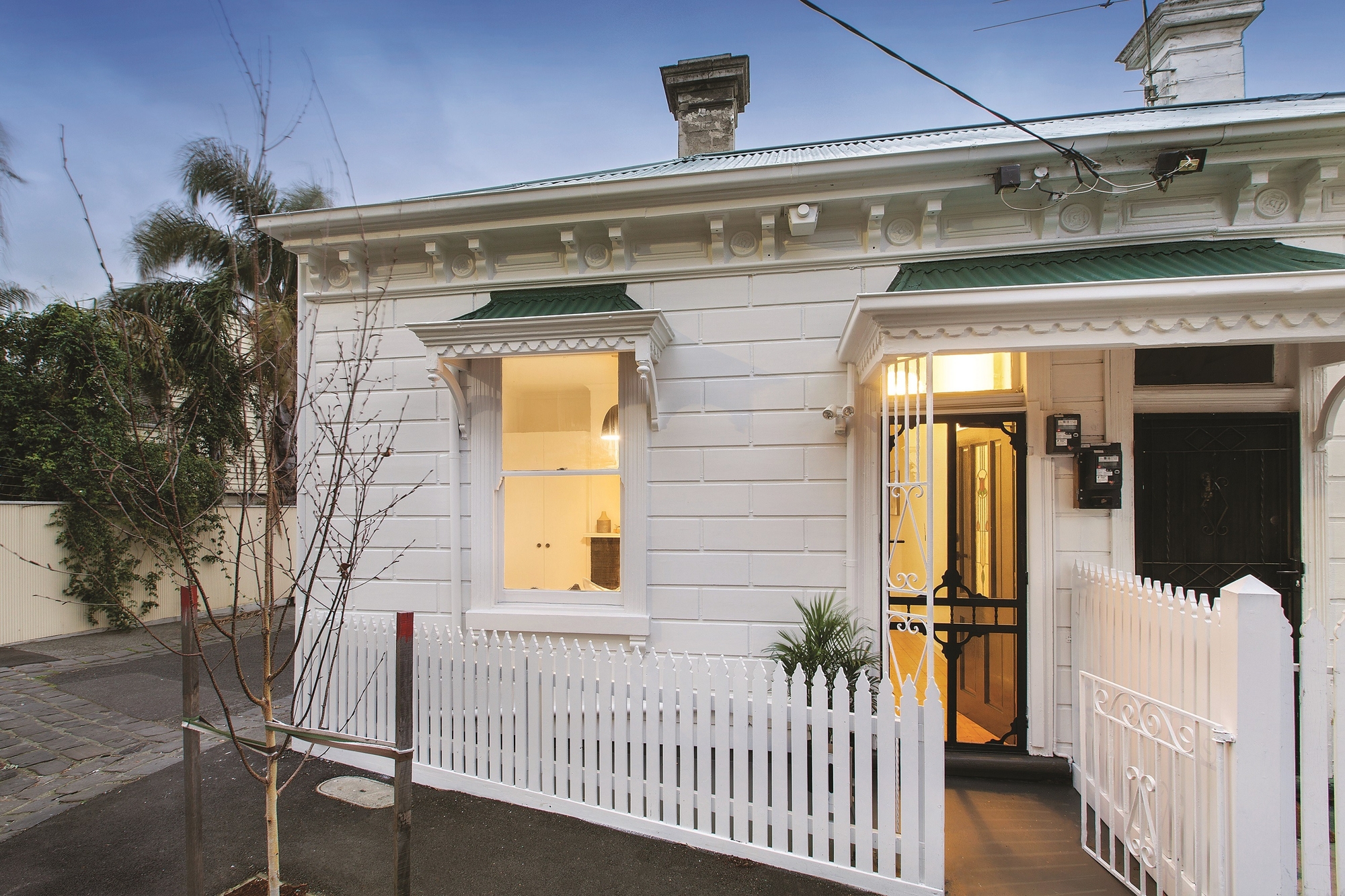 Delightful Victorian, Desirable Location