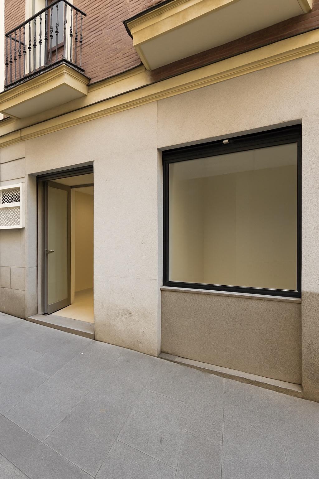 Commercial for sale in Madrid, Spain