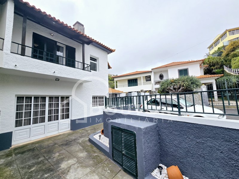 3 BEDROOM VILLA - FIGUEIRINHAS - CANNIÇO