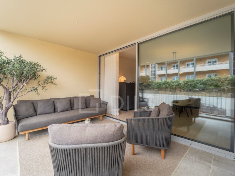 4 bedroom apartment with balcony in new development, Vila Nova de Gaia