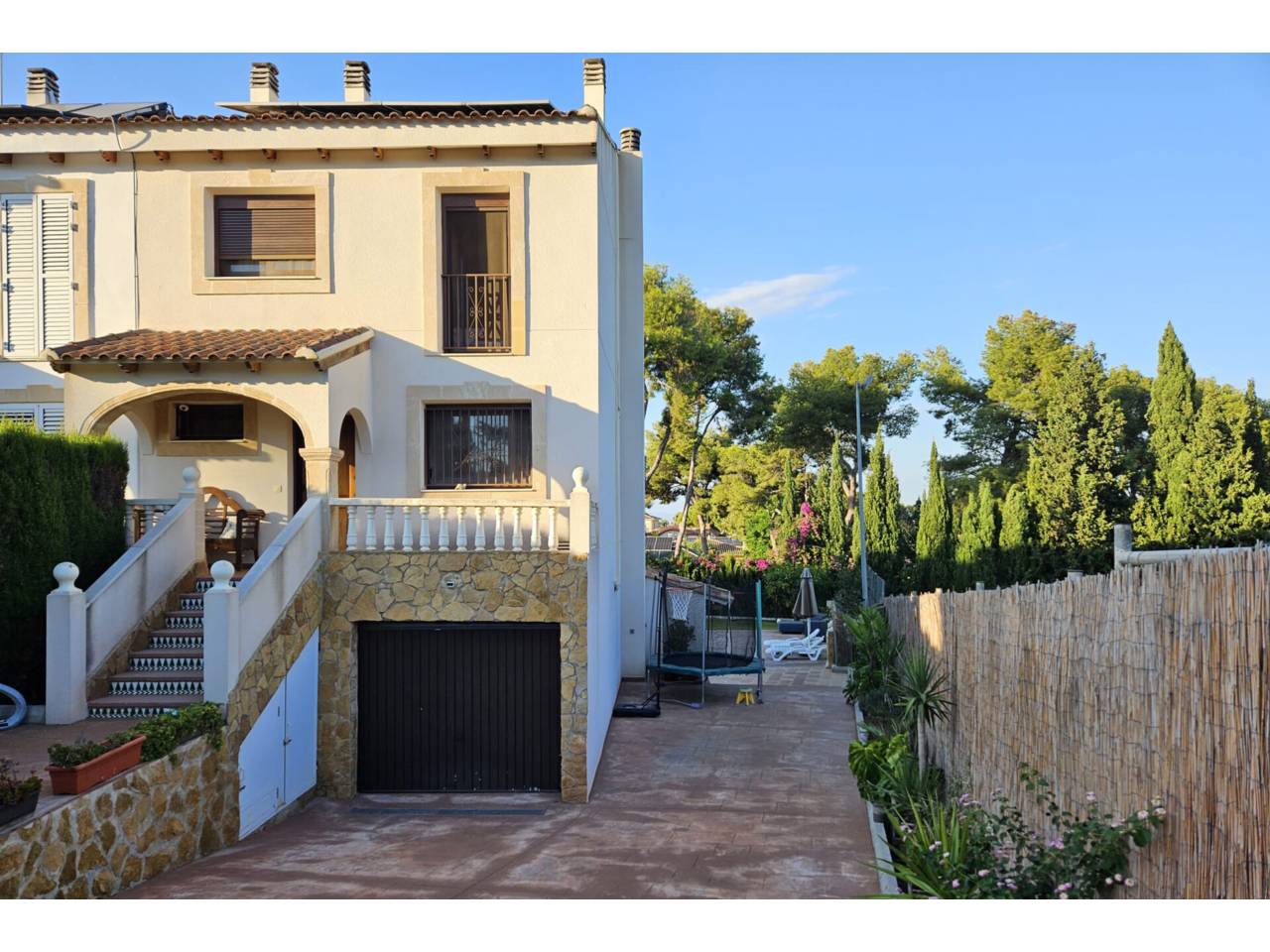 Semi-detached villa for sale in El Vedat-Santa Apol·lònia(46901)