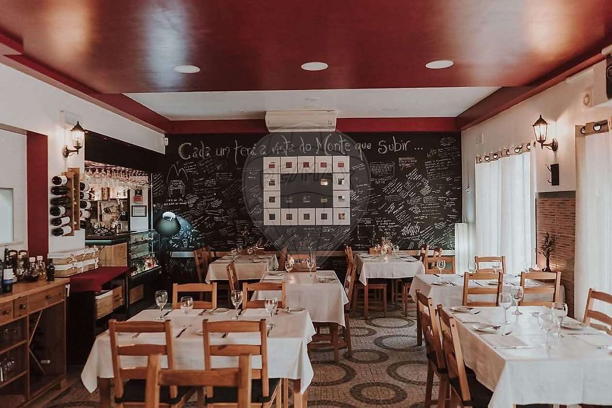 Commercial for sale in Queluz, Portugal