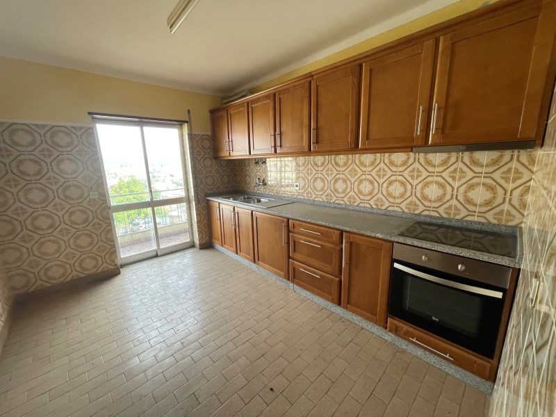 Building for Housing in the Neighborhood of São Sebastião - Bragança