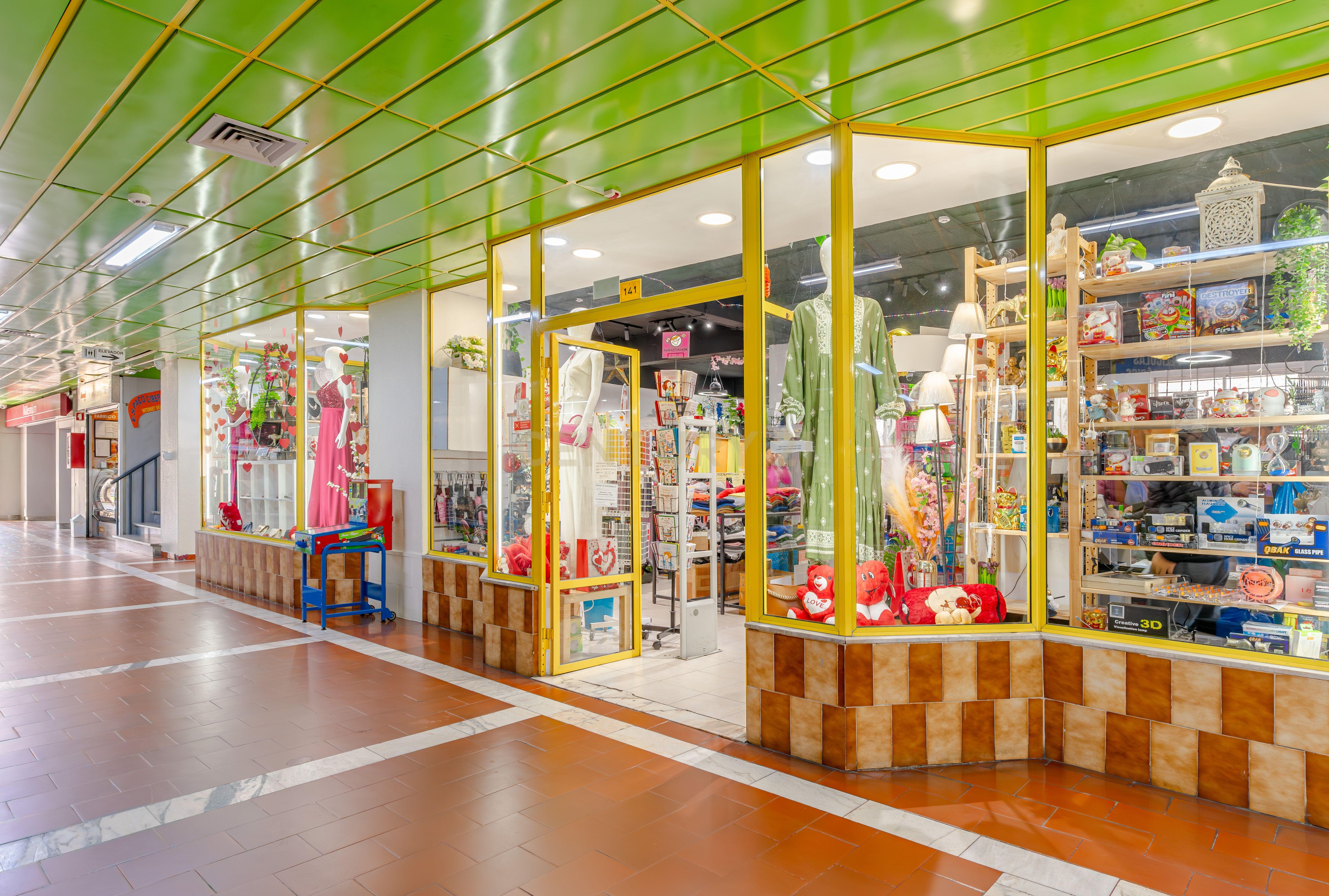 Store in the Amora Shopping Center