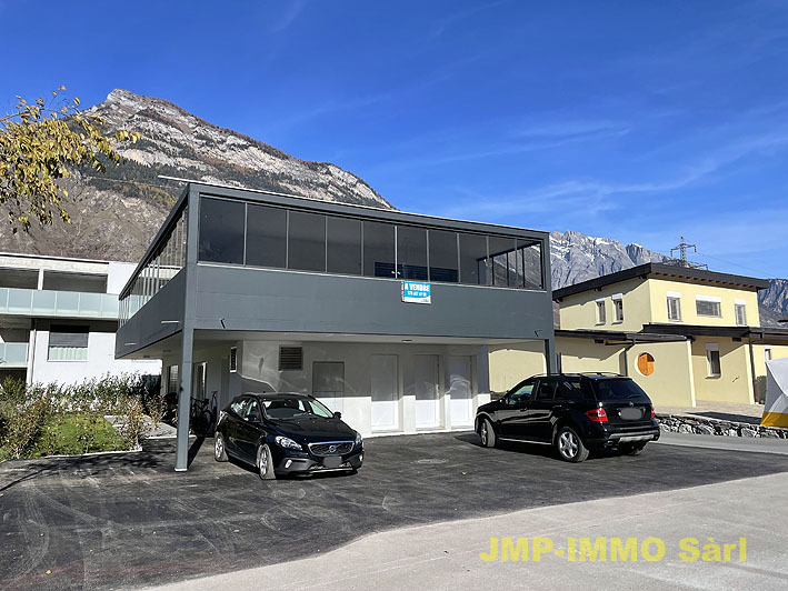 TO SEIZE Beautiful new penthouse apartment